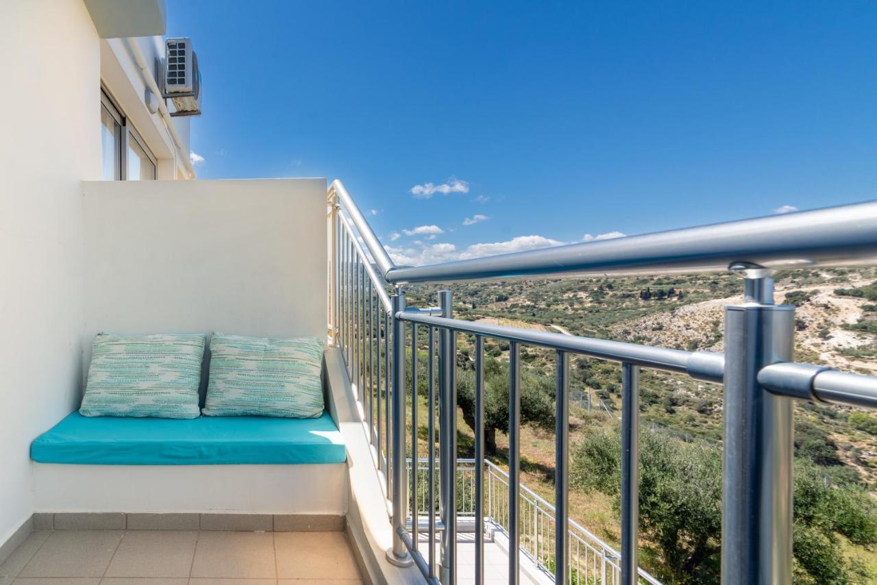 Magriplis Hill Apts Γούβες Εξωτερικό φωτογραφία